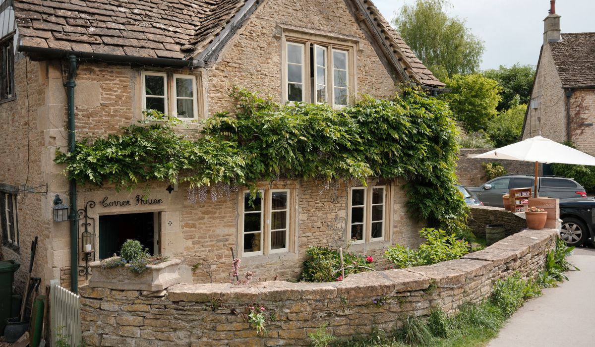 Cedar Combe